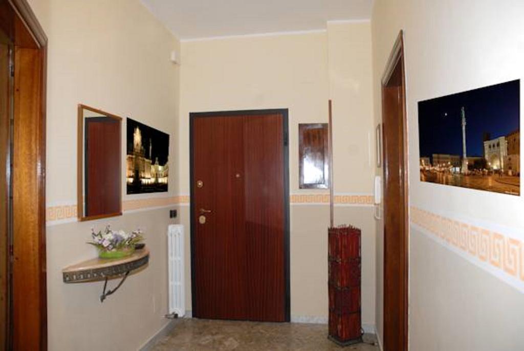 B&B Manzoni Lecce Ruang foto